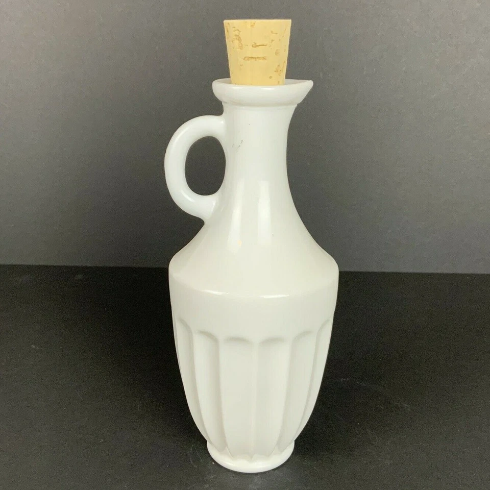Jarra de vidrio de leche vintage tapón de corcho diseño estriado dispensador de jarabe/aceite blanco Foto 3 de 4