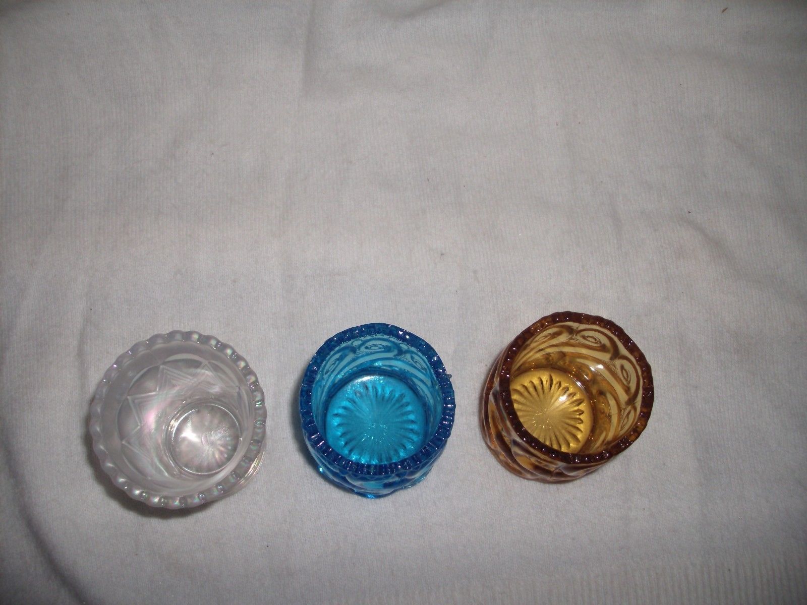 "3" FENTON GLASS VOTIVE CANDLE HOLDERS AMBERPEARL WHITE& BLUE eBay