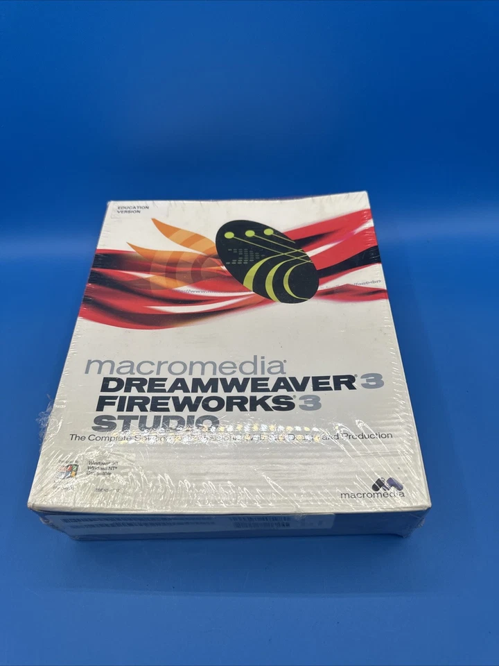Macromedia Dreamweaver Fireworks Studio Sealed - Image 2 of 4