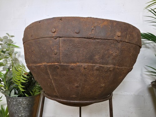 Large Heavy Duty Riveted Iron Indian Kadai Fire Pit Garden Planter Drinks Cooler - Picture 3 of 8