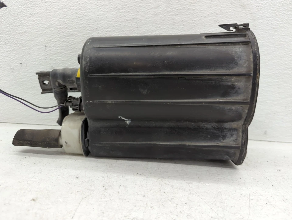 Jeep Patriot 2010 bote de carbón de vapor de combustible R2HCC Foto 4 de 4