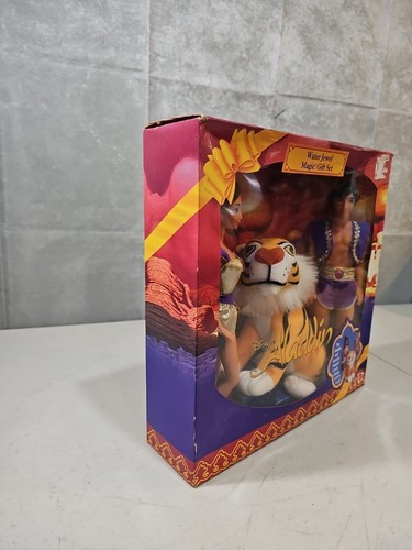 RARE 1994 DISNEY ALADDIN MAGIC Barbie Doll GIFT SET W/ ALADDIN, JASMINE & RAJAH - Picture 6 of 8