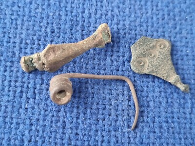 Schönes Konvolut keltischer/römischer Bronze Broschenteile. Bitte Beschreibung lesen L153w