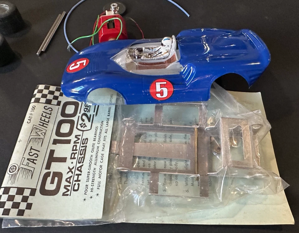 KIT COCHE SLOT VINTAGE KCK-1018 PARA CARRERAS DE LOS AÑOS SESENTA, MOTOR MONOGRAMA, VERDADERO VINTAGE Foto 3 de 4