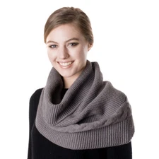 Women's Cable Knit Infinity Fashion Scarf