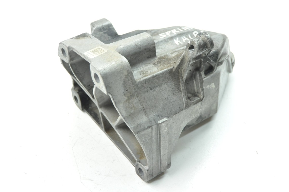 Mercedes Sprinter 213 CDI 2011 LHD Engine Mount Bracket Left  