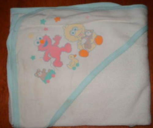 Baby Vintage Rare Collectible 2 Pc Sesame Street Hooded Towel Bath Glove Set - Picture 6 of 9