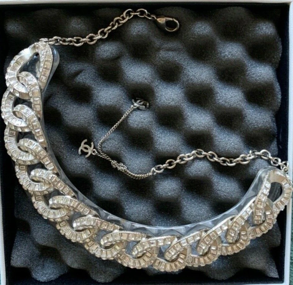 AUTÉNTICO CHANEL Lucite/Cristal Collar Collar DECLARACIÓN Pieza RARO 2013 Foto 2 de 4