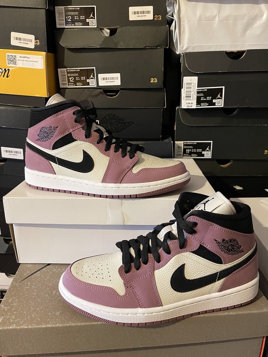 ☆送料関税込☆Nike Air (W) Jordan 1 Mid SE Light Mulberry☆ Nike Air Jordan 1 Mid SE Light Mulberry (W) - Size 11.5W