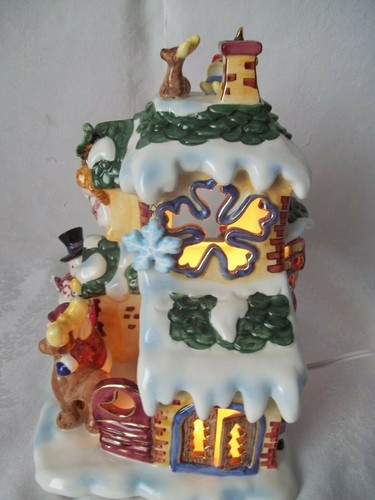 Grandeur Noel 2002 Lighted Ceramic Holiday House In Box Very Good Condition - Picture 6 of 12
