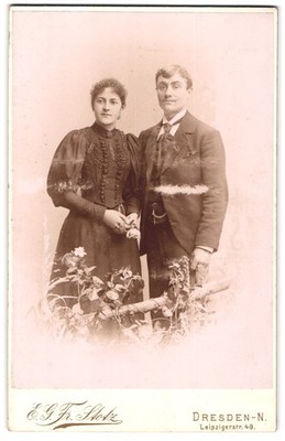 Fotografie E. G. Fr. Stotz, Dresden, Leipzigerstr. 49, Portrait junges Paar im  