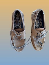 old maui brand boat shoe tan