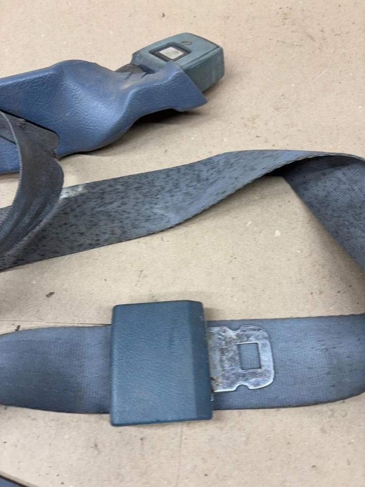 Dodge D100 D150 D350 1981 83 84 87 1993 azul cinturón de seguridad hebilla banco conectores Foto 4 de 4