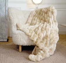Faux Fur Throw Blanket, Extra Soft Dual-Sided Flannel & Faux Fur, 50x60 Inches