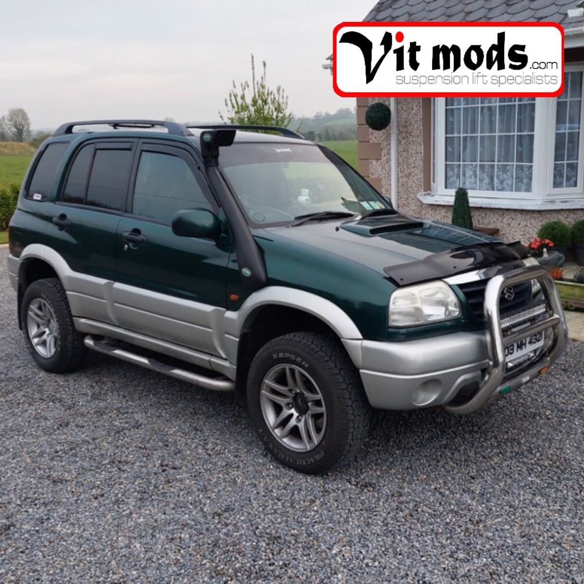Suzuki Grand Vitara XL7 2