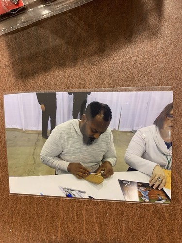 Vladimir Guerrero Signed McFarlane Action Figure - Picture 3 of 3