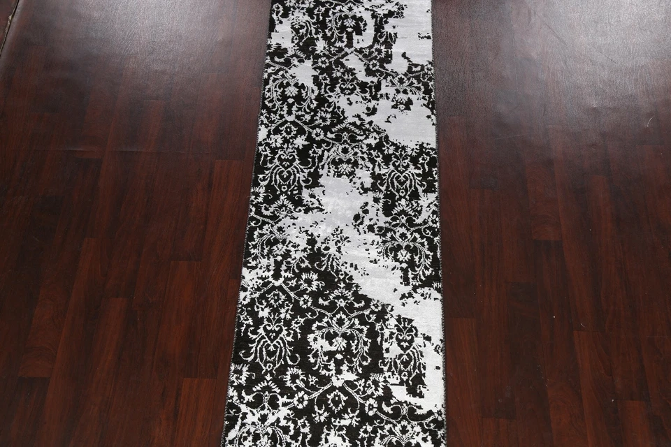 Versace Design BLACK/ SILVER Runner Rug Hand-knotted Wool/ Silk 10' 6'' X 2' 8'' - Image 3 of 4