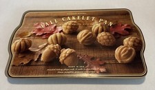 New Williams Sonoma Fall Cakelet Pan Acorn Pumpkin Pinecone Walnut 
