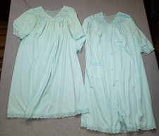 Vintage Shadowline Peignoir Set 2 pc Nightgown  Robe Sz Med Lt Blue USA READ