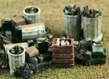 Classic Metal Works HO Scale '57 Chevy Garbage Truck RoadSide TRASH PILES 1/87