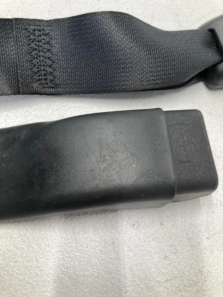 08-12 Infiniti EX35 Izquierdo Trasero Central Medio Trasero Cinturón Hebilla OEM Negro Foto 3 de 4