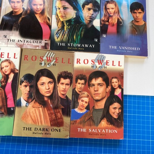 10 x Roswell (Roswell High) TV Series Tie-In Paperback Books Set Bundle 1-10 - Picture 6 of 13