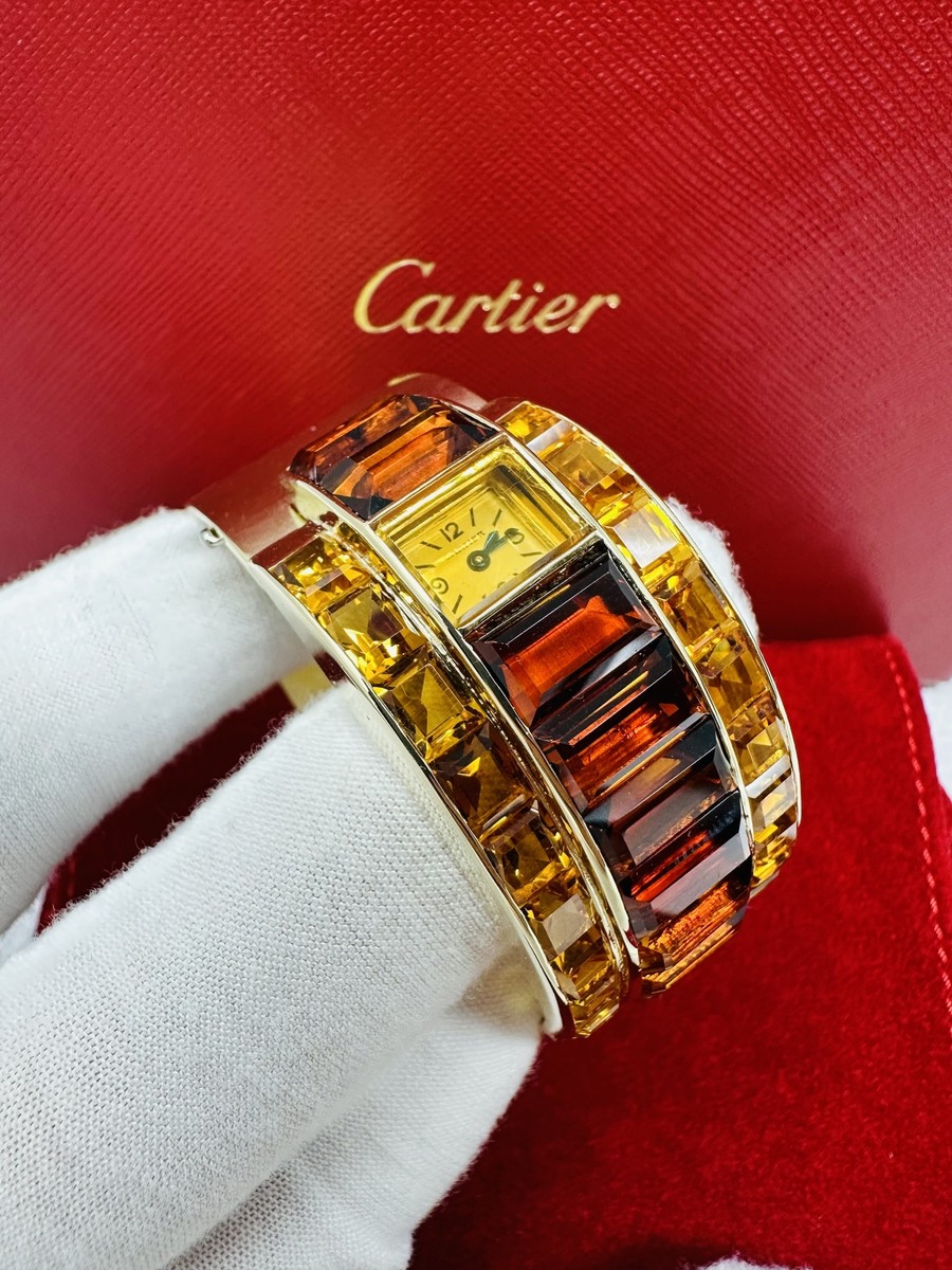 Cartier 1930 display picture 3