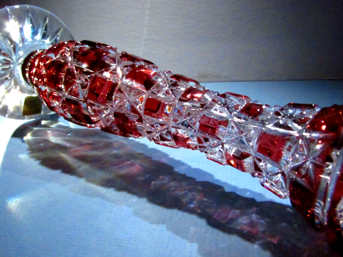 9" NIB CAESAR CRYSTAL Red Vase Hand Cut to Clear Overlay Czech Bohemia Cased - Imagen 7 de 8