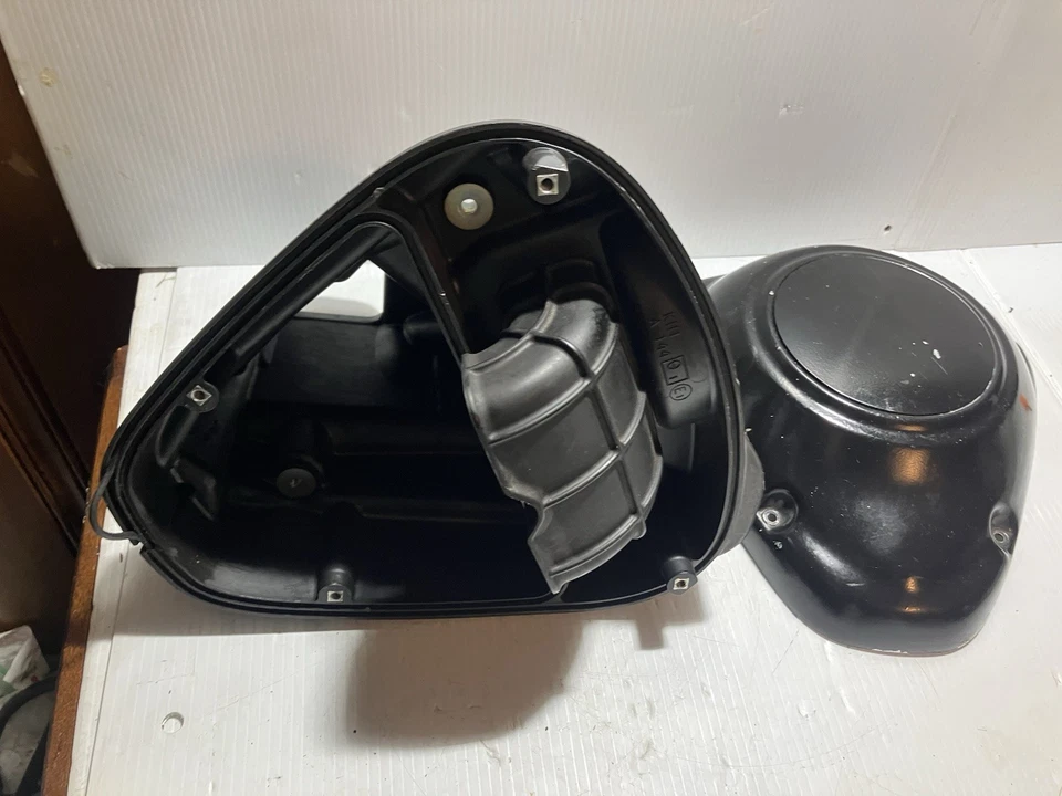 2009 Kawasaki Vulcan Classic 1700 Air box Housing And Cover ( Left Side ) (OEM) - Image 3 of 4