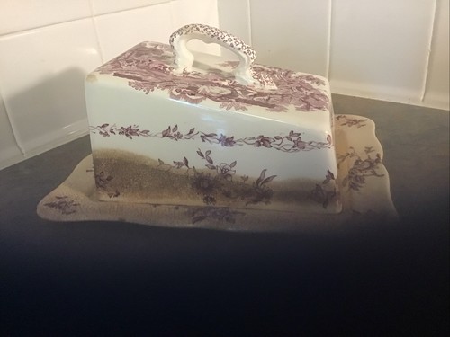 Vista Masons Käse Butterdose 40er Jahre Ironstone rosa/weiß Deckel England