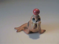 VINTAGE 1960'S MINIATURE CERAMIC JOSEF ORIGINALS CIRCUS WALRUS WITH RED BALL
