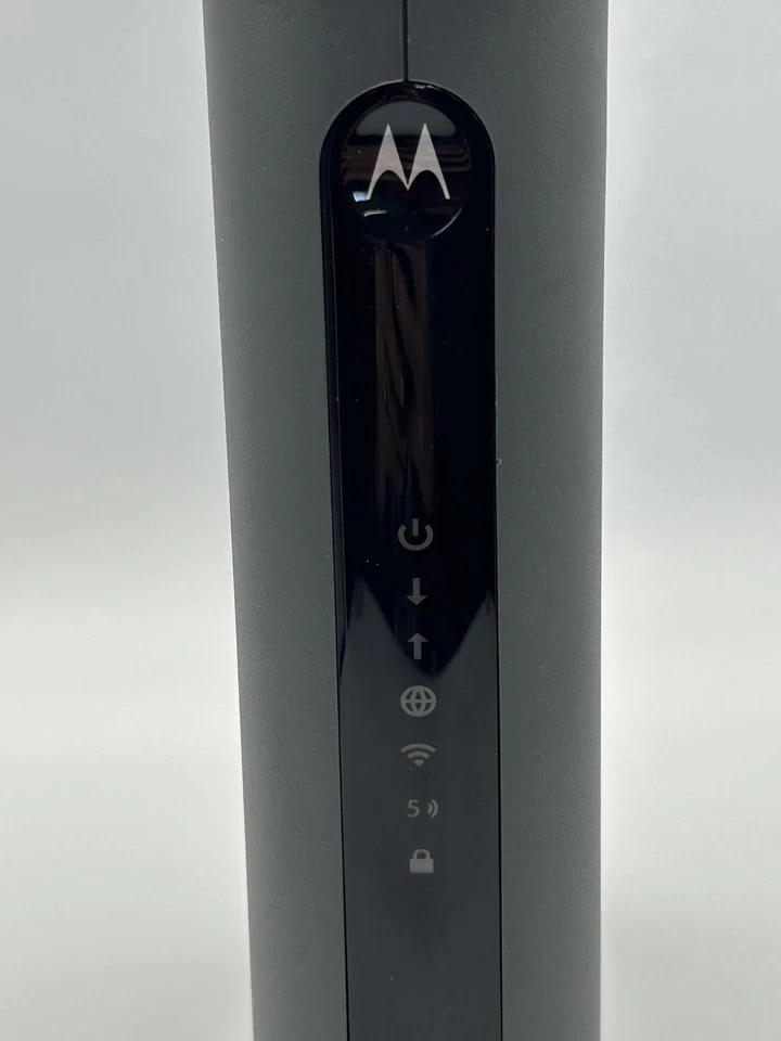 Motorola MG7700 Modem WiFi Router Combo - Image 2 of 4