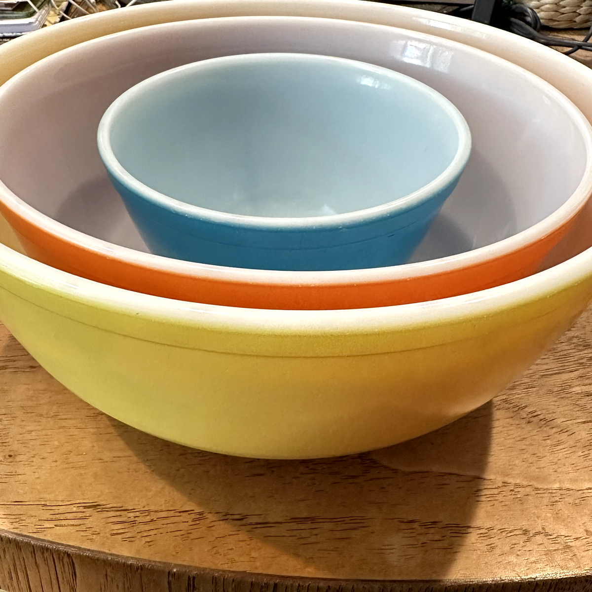【USA vintage】PYREX パイレックス　ミキシングボウル　黄色 Vintage Pyrex Pale Yellow Mixing Bowl 8