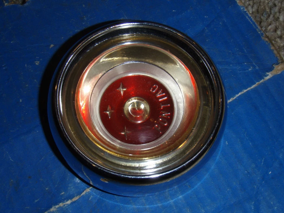 NOS 1962 Pontiac super duty 62Catalina horn button standard steering wheel - Image 4 of 4