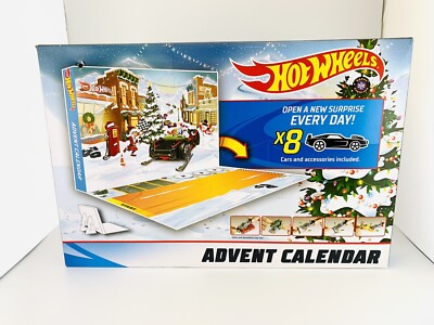 Hot Wheels Cars Christmas Advent Calendar 8 Cars 16 Accessories