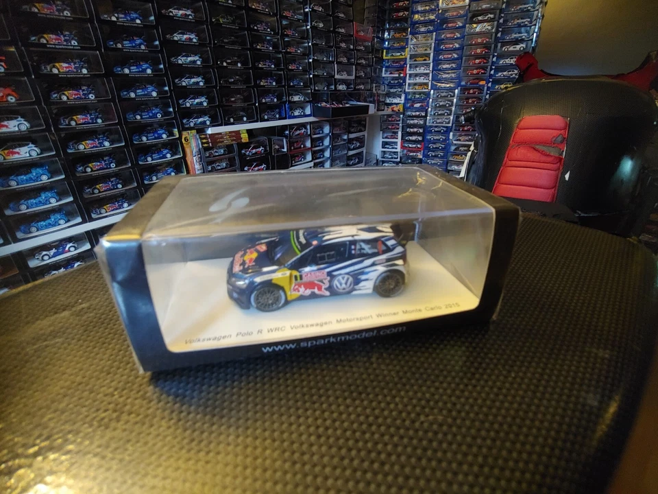1x Spark S4501 VOLKSWAGEN POLO S.OGIER  - WINNER Rally MONTECARLO 2015-1:43 RARE - Immagine 3 di 4