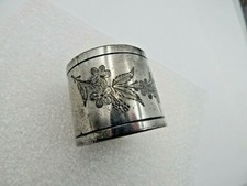 Vintage Silver Plated Napkin Ring / Holder with a Beautiful Floral Design