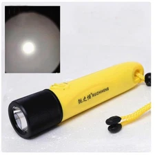 RZH H9 Professional Diving Flashlight 1500 Lumen LED Waterproof Long Range Torch