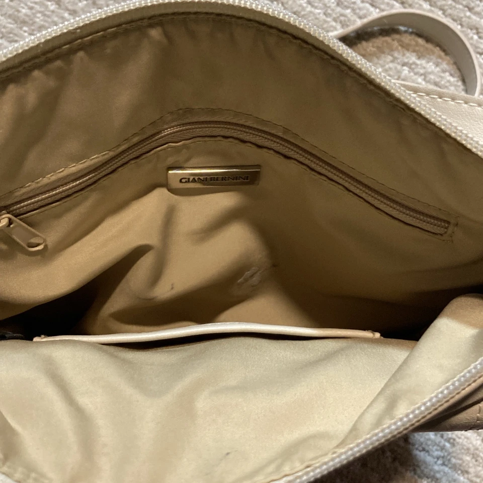 Giani Bernini Cream Leather Dome Satchel Crossbody Strap Bag Faux Leather Purse - Image 4 of 4