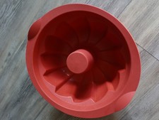 Tupperware Backform Silikon Gugelhupf ∅ 24cm rot Napfkuchen rund