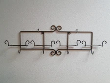 Bard's Horizontal Antique Gold Metal Display Rack for Four Cup & Saucer Sets 26"