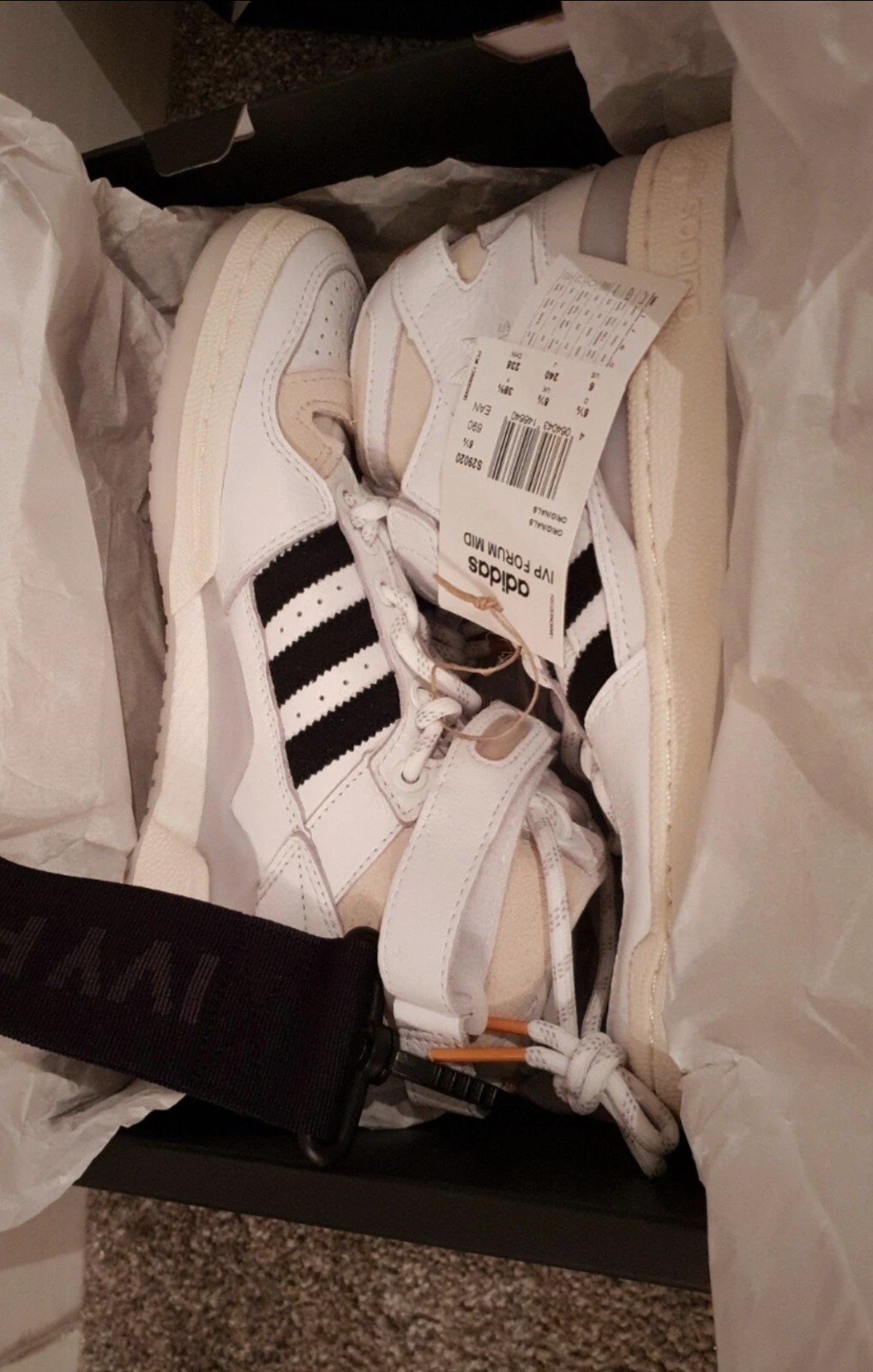 Adidas Originals Unisex x Ivy Park Forum Mid S29020 Size UK 5.5 RRP £130 image 5