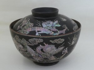 Antique Japanese RYUKYUAN Abalone Shell Lacquerware Bowl