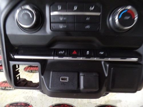 2019-2020 Chevrolet Silverado 1500 Radio Info Display Screen Control Panel OEM - Picture 3 of 5