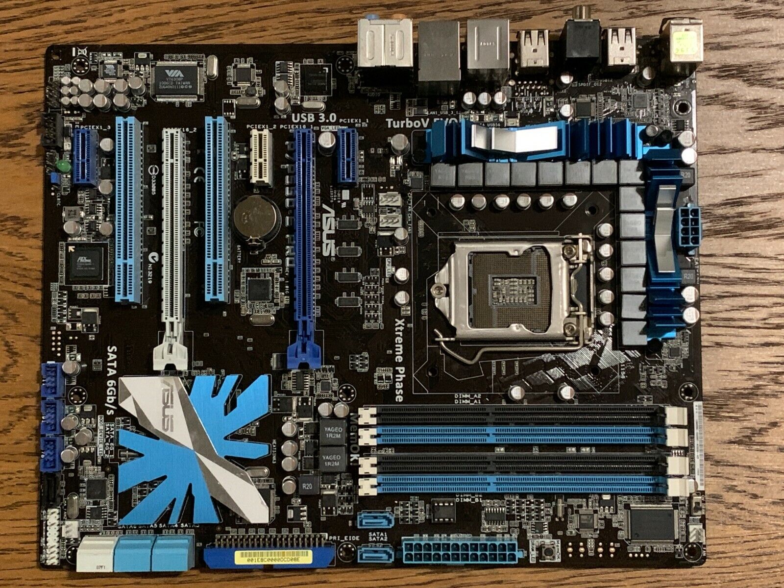 ASUS P7P55D-E PRO ATX Motherboard LGA1156 DDR3