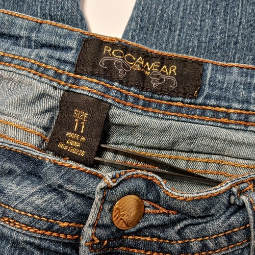 Y2K Rocawear Cuffed Slim Fit Capri Jeans Women Jr Sz 11 Blue Stretch Denim 32X18 - Picture 3 of 4
