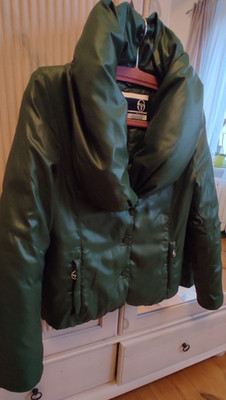 Neu Sergio Tacchini Damen Daunenjacke Gr.34 wie Gr. S grün, tailliert NP 169 