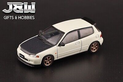 Hobby Japan Honda Civic (EG6) SIR-Ⅱ White with Carbon Hood