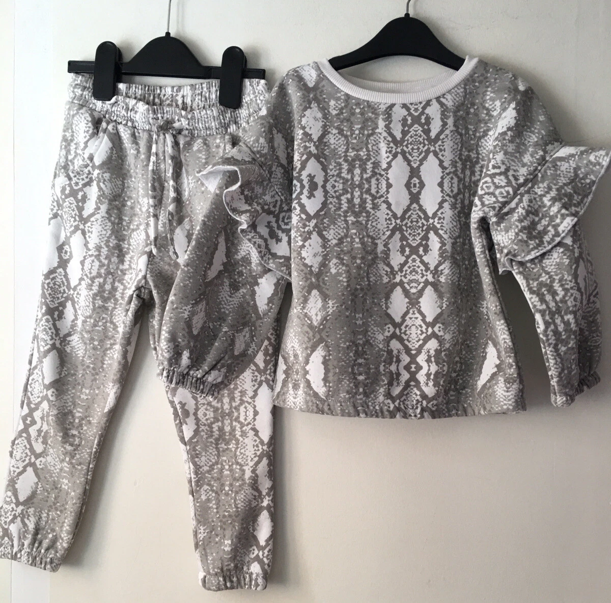 Ladies top tracksuits matalan