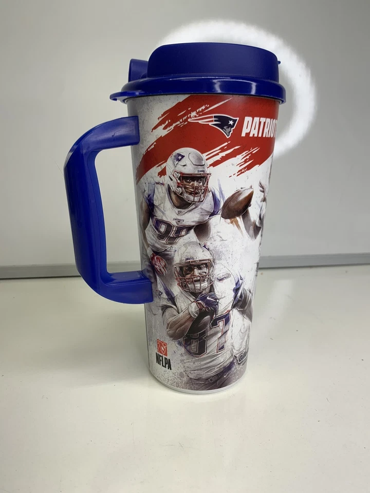 Taza de viaje de recuerdo New England Patriots 2018 con tapa nunca usada NFL 24 oz Foto 4 de 4